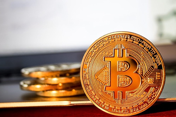 在加密寒冬中淘金：我是如何挖掘百倍潜力币的